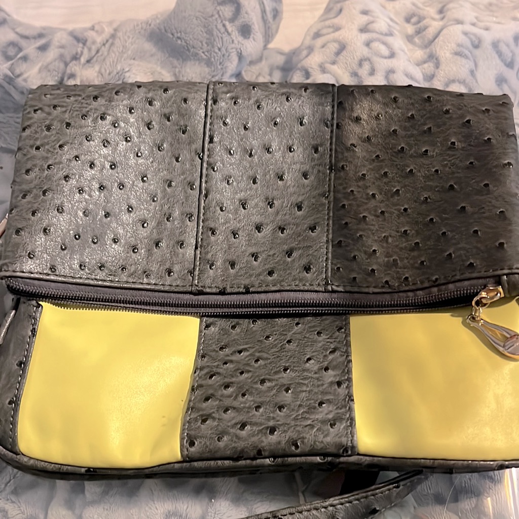 Gorgeous Cri De Coeur (Vegan) Ostrich Bag